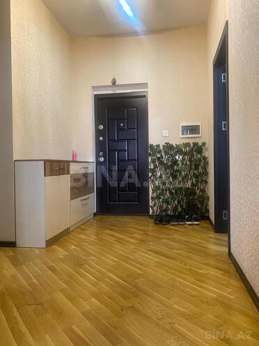 Продаётся 3-комн. новостройка 97 м², м. Кара Караев, photo 1 from 8