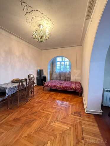 Продаётся 1-комн. вторичка 45 м², м. Иншаатчылар, photo 4 from 9
