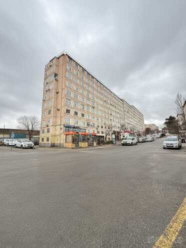Продаётся 1-комн. вторичка 45 м², м. Иншаатчылар, photo 1 from 9