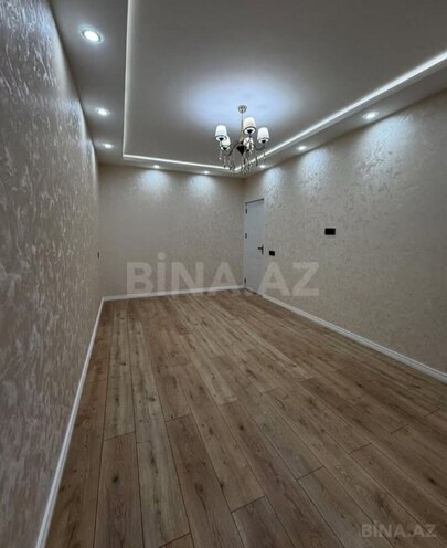 Продаётся 2-комн. вторичка 65 м², м. Ази Асланов, photo 3 from 14