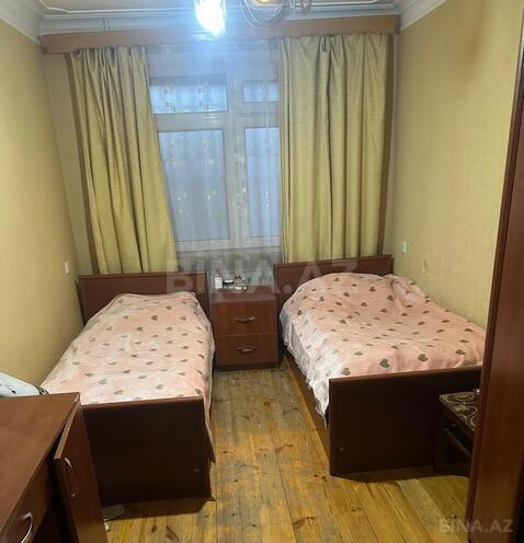 Satılır 5 otaqlı köhnə tikili 130 m², Badamdar q., photo 4 from 12