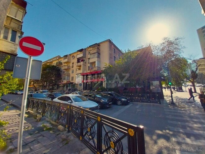 Продаётся 1-комн. вторичка 38 м², м. Элмляр Академиясы, photo 1 from 8