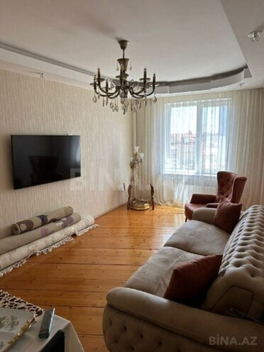 Продаётся 3-комн. вторичка 75 м², м. 8 ноября, photo 1 from 11