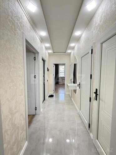 Продаётся 3-комн. вторичка 70 м², м. Ази Асланов, photo 15 from 26