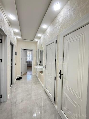 Продаётся 3-комн. вторичка 70 м², м. Ази Асланов, photo 17 from 26