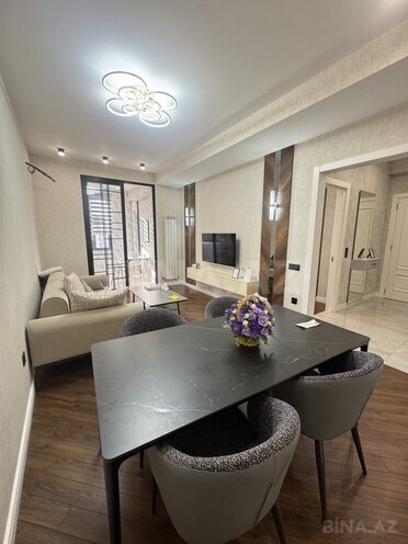Сдаётся 2-комн. новостройка 70 м², пос. Бадамдар, photo 1 from 11
