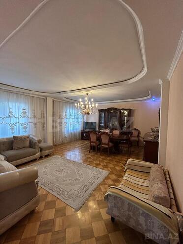 Satılır 4 otaqlı köhnə tikili 110 m², İnşaatçılar m., photo 7 from 25