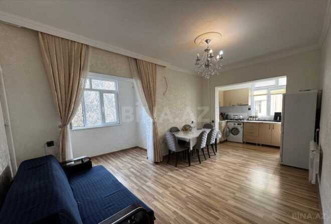Satılır 2 otaqlı köhnə tikili 45 m², Əhmədli m., photo 1 from 11