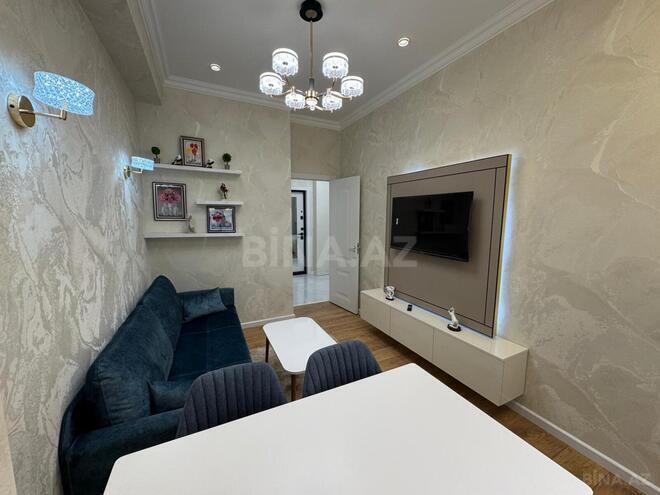 Продаётся 2-комн. новостройка 40 м², м. Кара Караев, photo 4 from 14