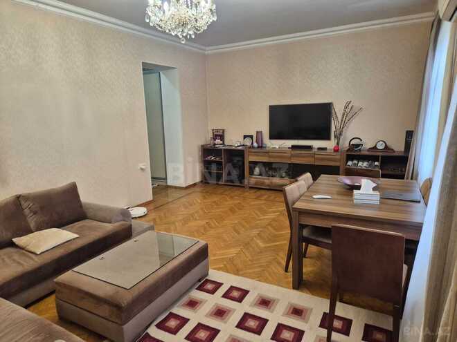 Продаётся 3-комн. вторичка 95 м², м. Нариман Нариманов, photo 1 from 14