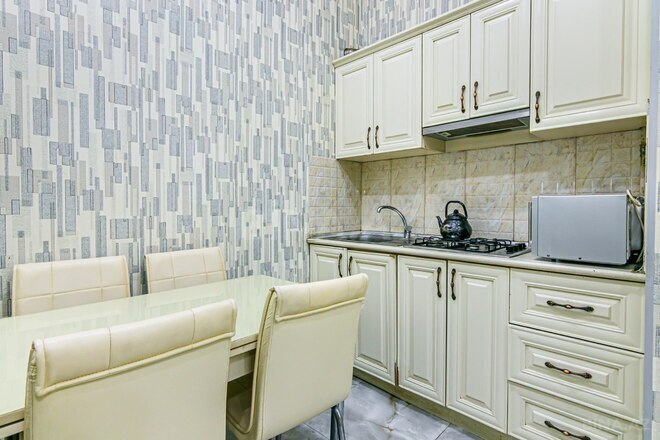 Сдаётся 3-комн. вторичка 87 м², м. Сахил, photo 19 from 32