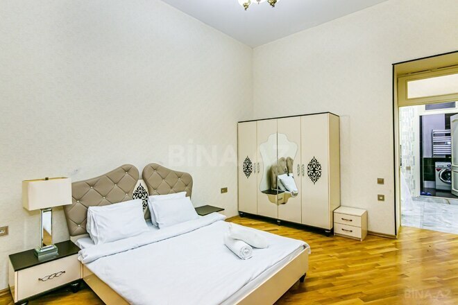 Сдаётся 3-комн. вторичка 87 м², м. Сахил, photo 14 from 32