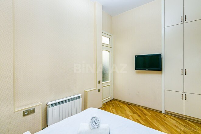 Сдаётся 3-комн. вторичка 87 м², м. Сахил, photo 4 from 32