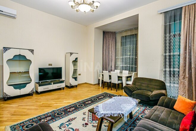 Сдаётся 3-комн. вторичка 87 м², м. Сахил, photo 13 from 32