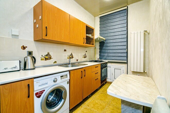 Сдаётся 3-комн. вторичка 81 м², м. Сахил, photo 4 from 32