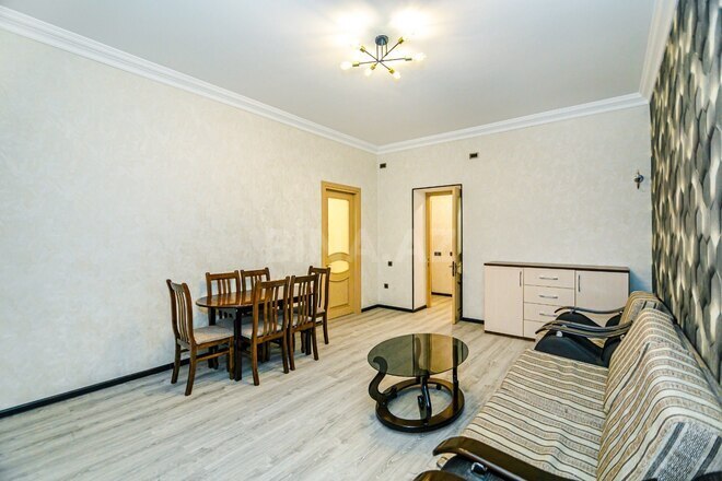 Сдаётся 3-комн. вторичка 81 м², м. Сахил, photo 23 from 32