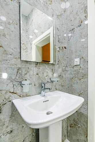 Сдаётся 2-комн. вторичка 68 м², м. Сахил, photo 25 from 31