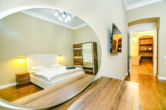 Сдаётся 2-комн. вторичка 68 м², м. Сахил, photo 1 from 31