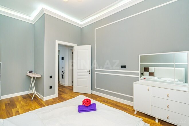 Сдаётся 3-комн. вторичка 88 м², м. Сахил, photo 1 from 32