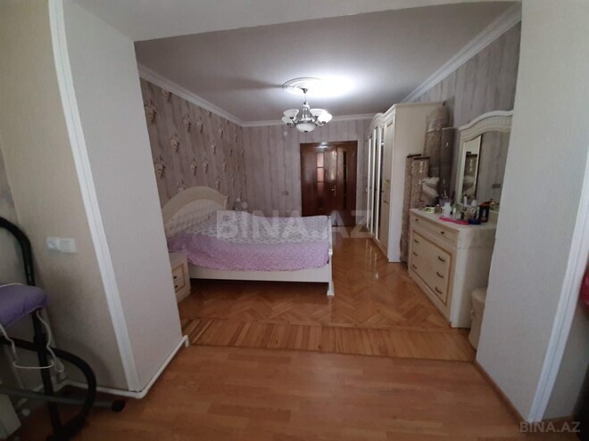 Продаётся 3-комн. вторичка 85 м², м. Нефтчиляр, photo 16 from 22