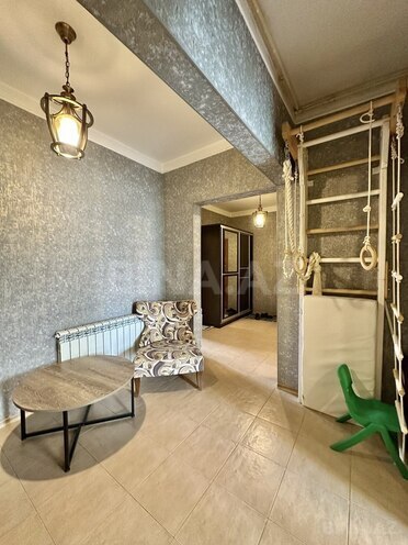 Satılır 5 otaqlı köhnə tikili 100 m², 20 Yanvar m., photo 13 from 19