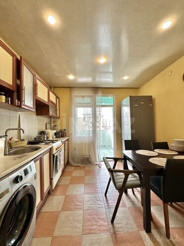 Satılır 5 otaqlı köhnə tikili 100 m², 20 Yanvar m., photo 7 from 19
