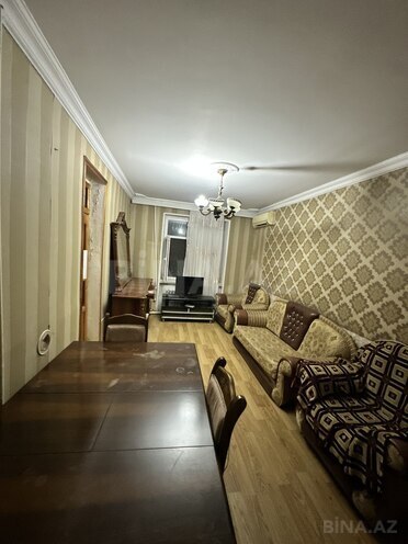 Продаётся 2-комн. вторичка 65 м², м. Ази Асланов, photo 4 from 20