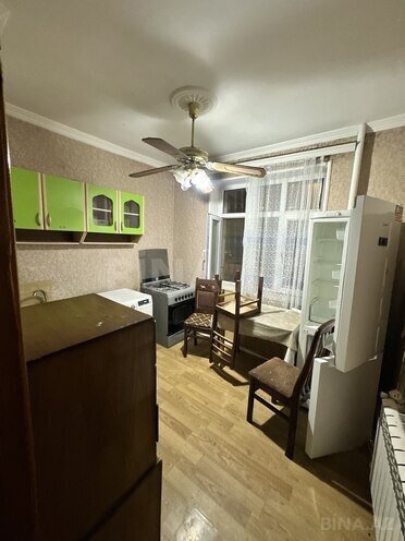 Продаётся 2-комн. вторичка 65 м², м. Ази Асланов, photo 13 from 20