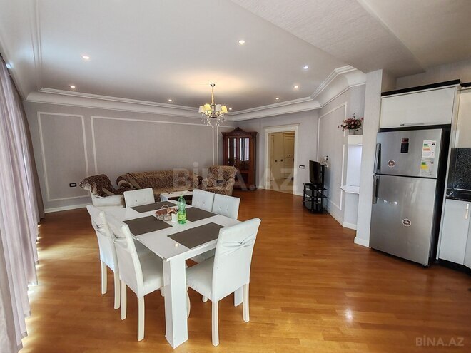 Сдаётся 3-комн. новостройка 133 м², м. 28 мая, photo 3 from 12