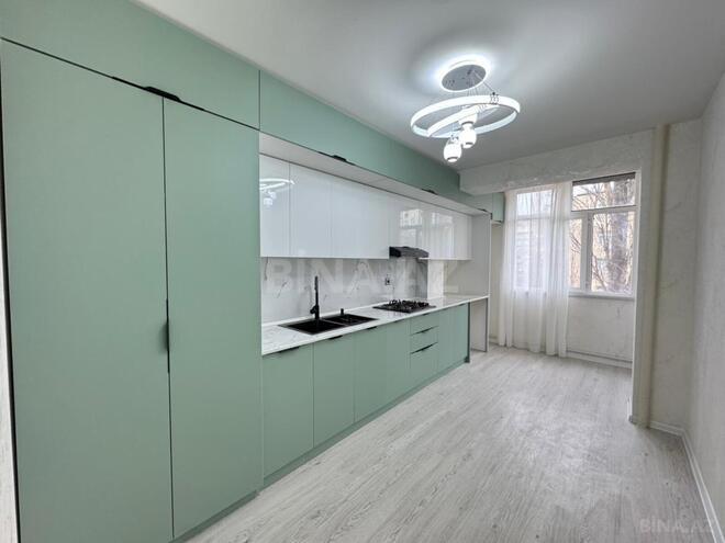 Satılır 3 otaqlı köhnə tikili 65 m², Əhmədli m., photo 1 from 9