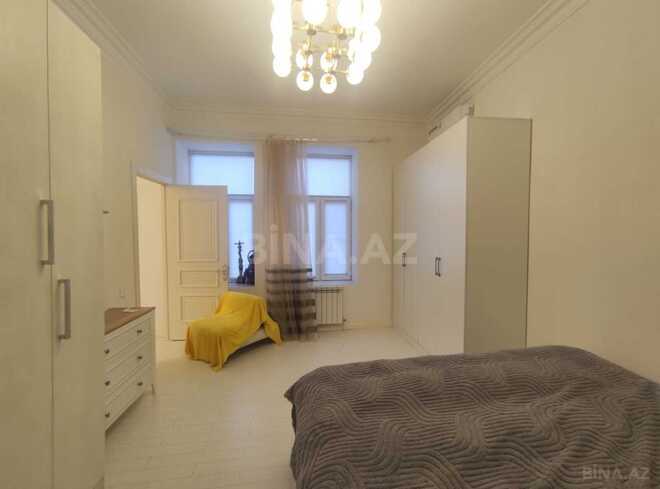 Продаётся 3-комн. вторичка 97 м², м. Низами, photo 12 from 27