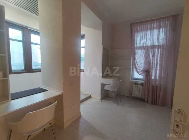 Продаётся 3-комн. вторичка 97 м², м. Низами, photo 15 from 27