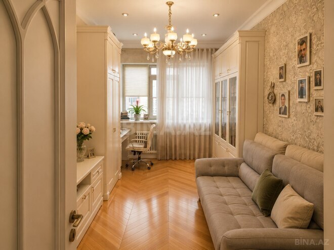 Продаётся 3-комн. новостройка 131 м², м. Низами, photo 8 from 16