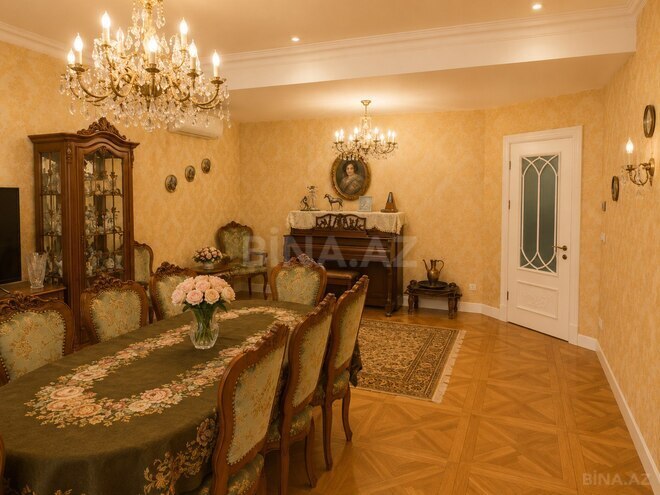 Продаётся 3-комн. новостройка 131 м², м. Низами, photo 4 from 16
