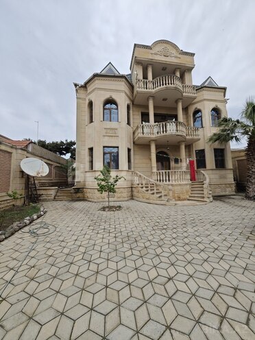 Satılır 4 otaqlı həyət evi/bağ evi 400 m², Bakıxanov q., photo 1 from 30