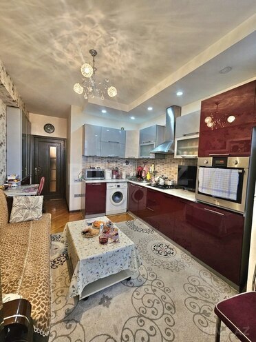 Продаётся 2-комн. новостройка 105 м², м. Нефтчиляр, photo 1 from 15