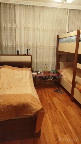 Satılır 3 otaqlı köhnə tikili 68 m², Xalqlar Dostluğu m., photo 4 from 8