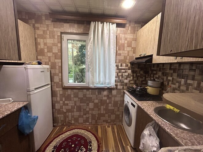 Satılır 2 otaqlı köhnə tikili 40 m², İnşaatçılar m., photo 6 from 9