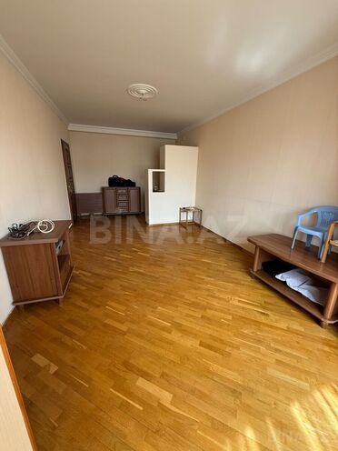 Satılır 2 otaqlı köhnə tikili 60 m², Əhmədli q., photo 1 from 16