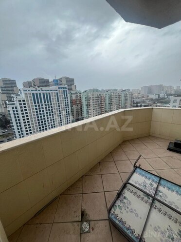 Сдаётся 3-комн. новостройка 140 м², м. 8 ноября, photo 12 from 15