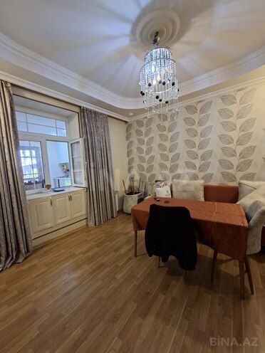 Satılır 3 otaqlı köhnə tikili 90 m², photo 1 from 19
