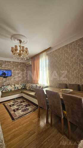 Satılır 2 otaqlı köhnə tikili 45 m², Hövsan q., photo 1 from 16