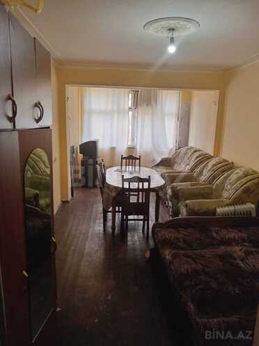 Сдаётся 2-комн. вторичка 50 м², м. Нефтчиляр, photo 1 from 11