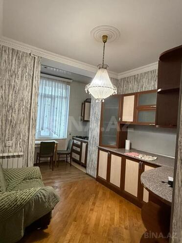 Сдаётся 3-комн. вторичка 120 м², м. Ичеришехер, photo 6 from 11