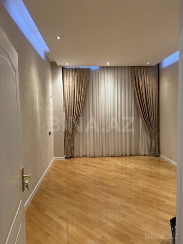 Продаётся 3-комн. новостройка 140 м², м. Элмляр Академиясы, photo 1 from 13
