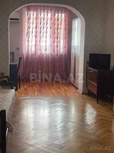 Satılır 2 otaqlı köhnə tikili 45 m², Nizami m., photo 3 from 17
