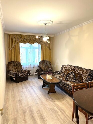 Сдаётся 3-комн. вторичка 70 м², м. Ази Асланов, photo 1 from 12