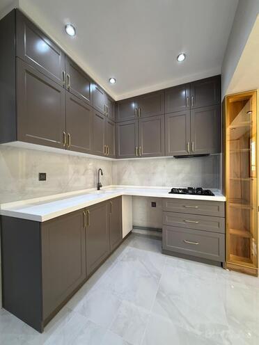Продаётся 4-комн. вторичка 100 м², пос. Бакиханова, photo 1 from 25