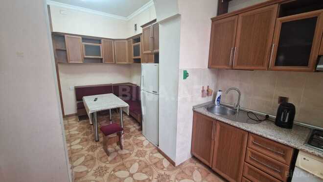 Satılır 2 otaqlı köhnə tikili 60 m², Nizami m., photo 8 from 12
