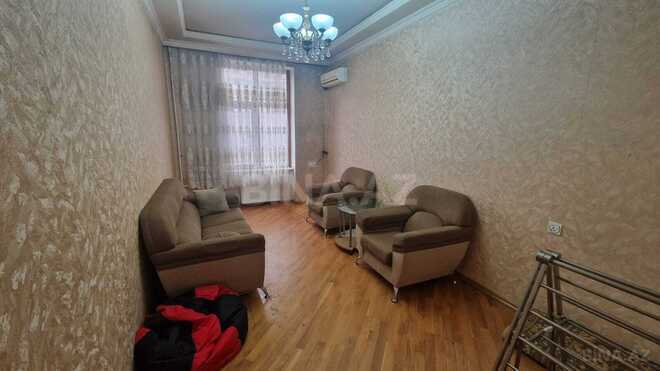 Satılır 2 otaqlı köhnə tikili 60 m², Nizami m., photo 1 from 12